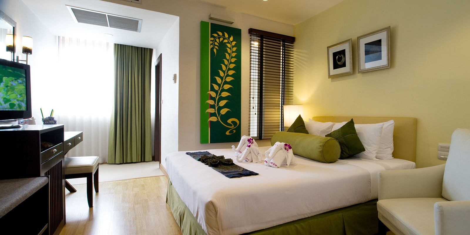Bangkok Centre Hotel Room