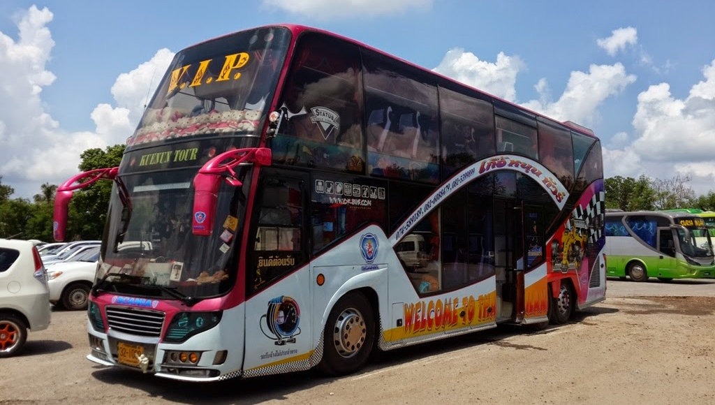 How to get to Koh Samui by bus